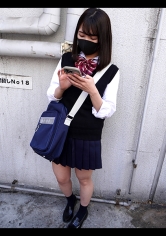 IND-089 【個撮】優等生っぽいミニスカ制服美小女を自宅に連れ込みハメ撮り_生ピストンから中イキ連発