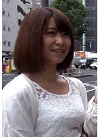 G-003 インタビューに応えてくれると色んな特典がありますよ～甘い言葉についてくる服の上からでもわかる巨乳奥さんは強引にオッパイを揉まれ感じ無抵抗で股間を濡らす！